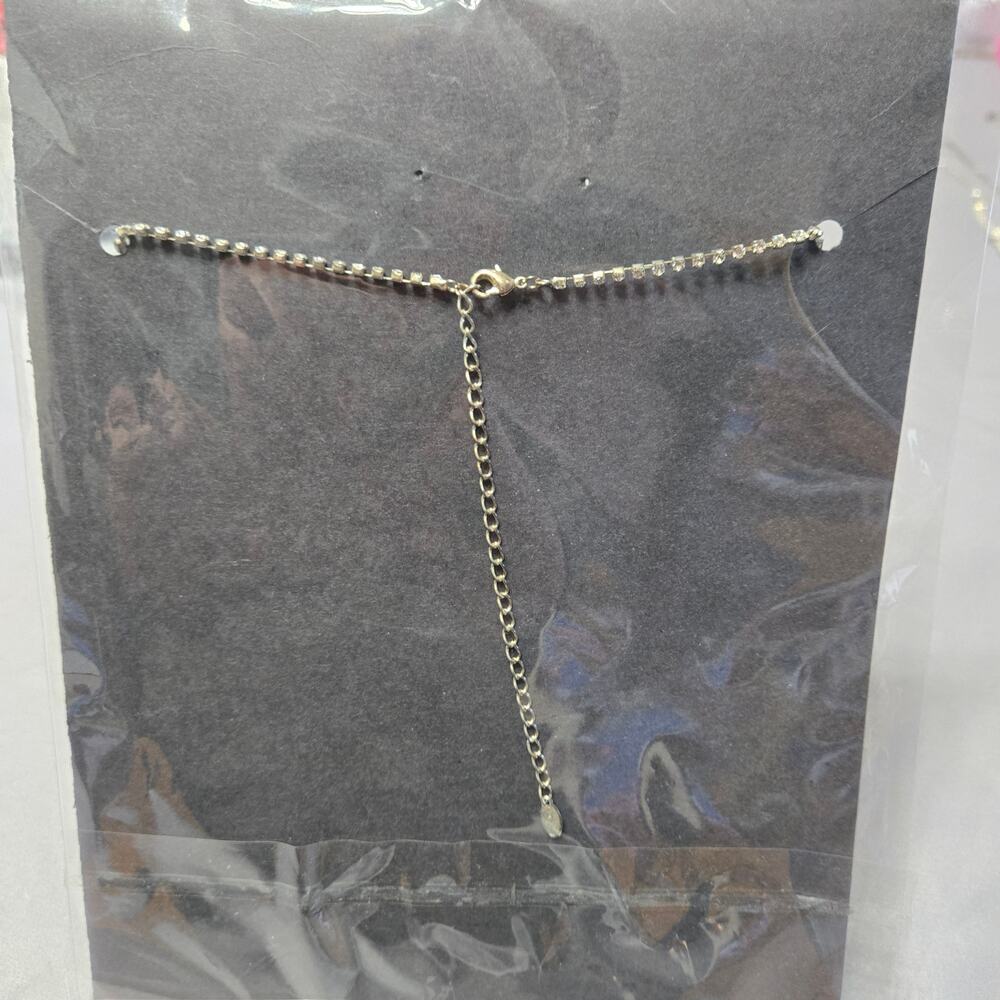 Crystal Rhinestone Statement Necklace - Picture 3 of 3